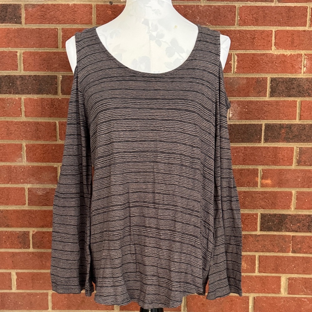 Lucky Brand Black and Gray Cold Shoulder Bell Sleeves Top
